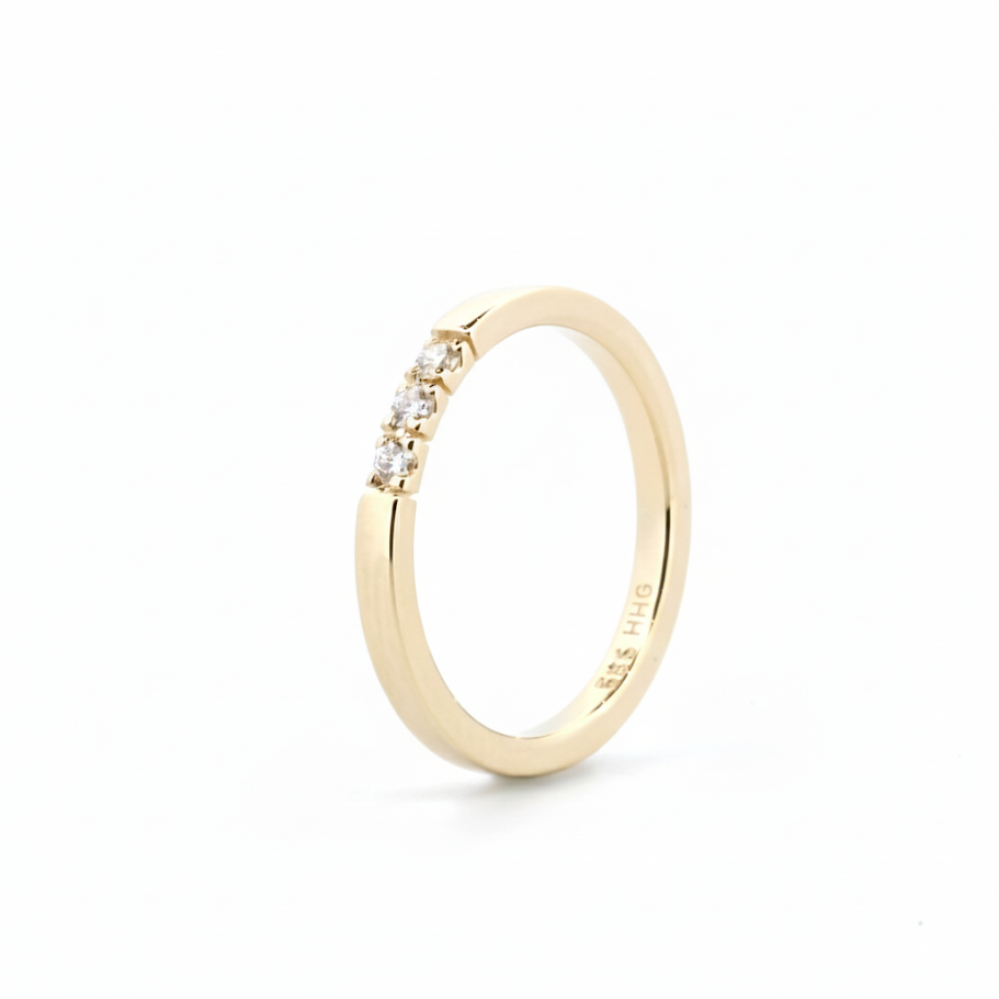 LAUPUR 14k alliance hringur með 3x 3pt demöntum