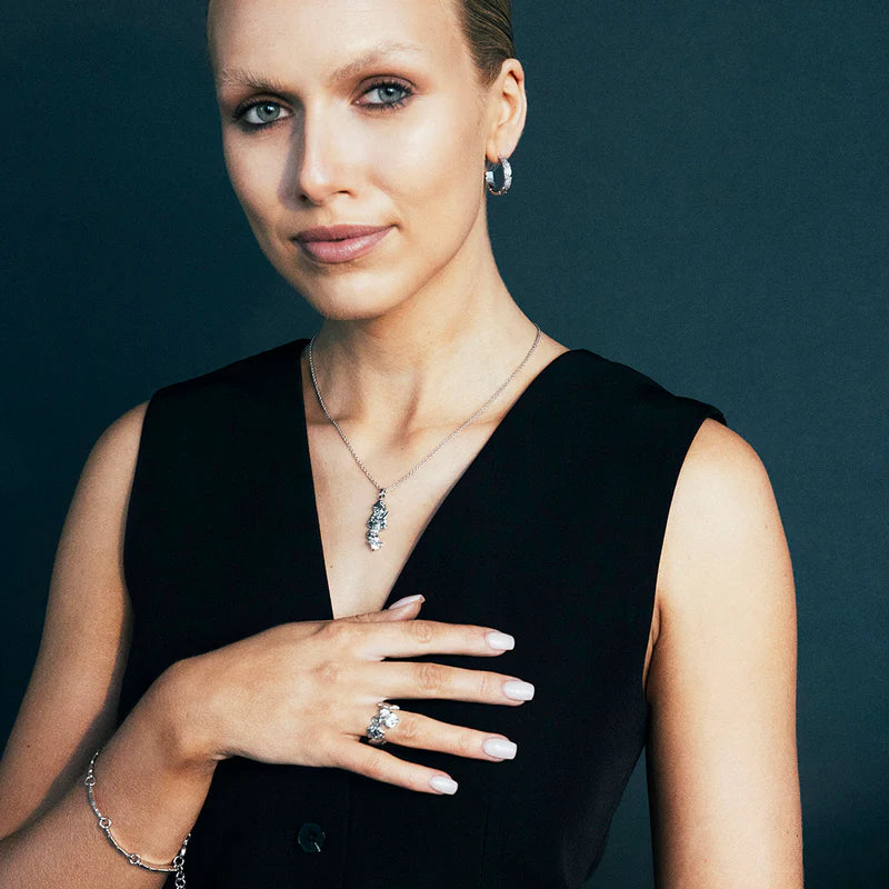 SIGN Jökull gyllt silfurhálsmen