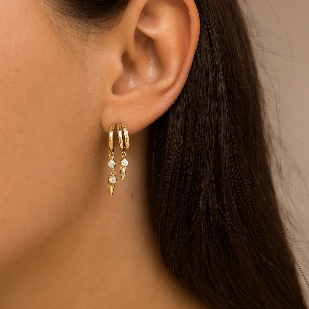 ASTORÍA Florence gylltir silfureyrnalokkar með zirkonia