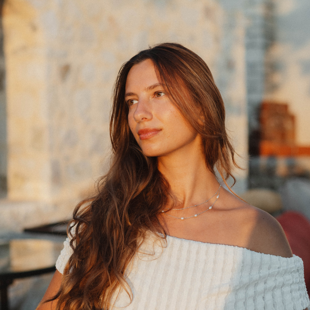 VERA DESIGN Pearl gyllt silfurhálsmen