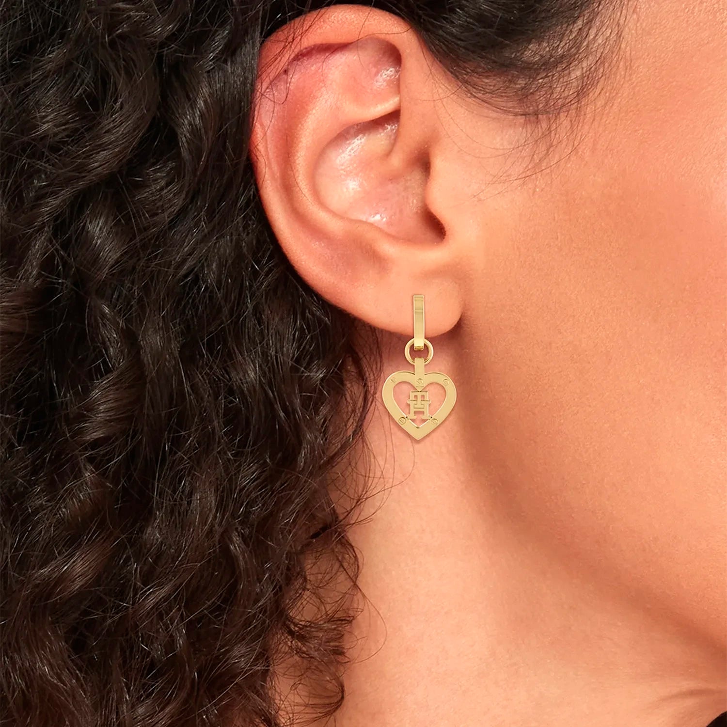 TOMMY HILFIGER Monogram gylltir eyrnalokkar