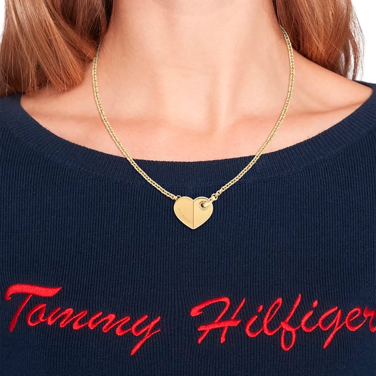 TOMMY HILFIGER Bold Hearts gyllt hálsmen með zirkonia