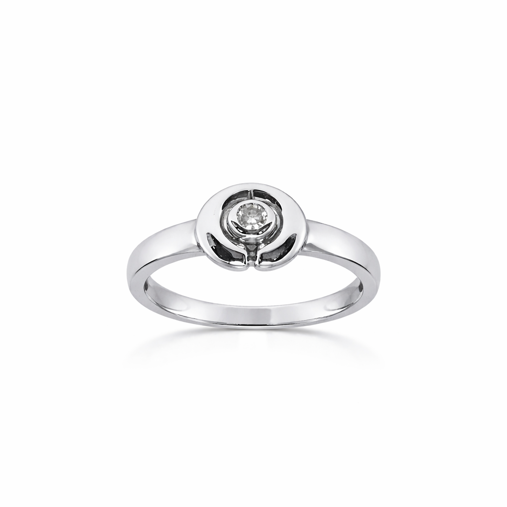 Hvítagullshringur 14kt með 0.15ct demanti