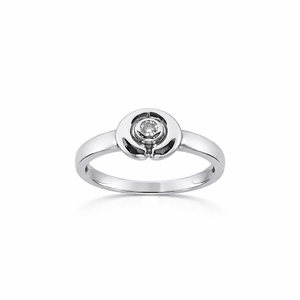 Hvítagullshringur 14kt með 0.15ct demanti