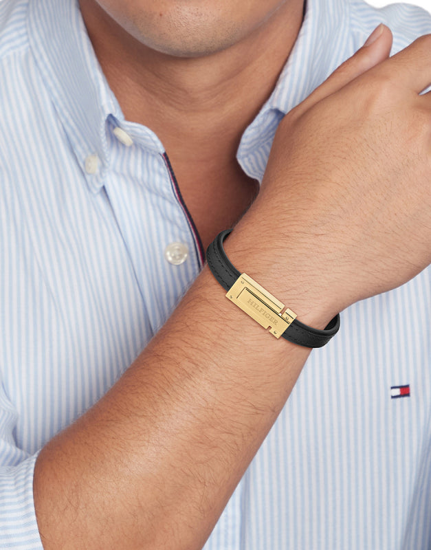 TOMMY HILFIGER Flat svart leður herraarmband