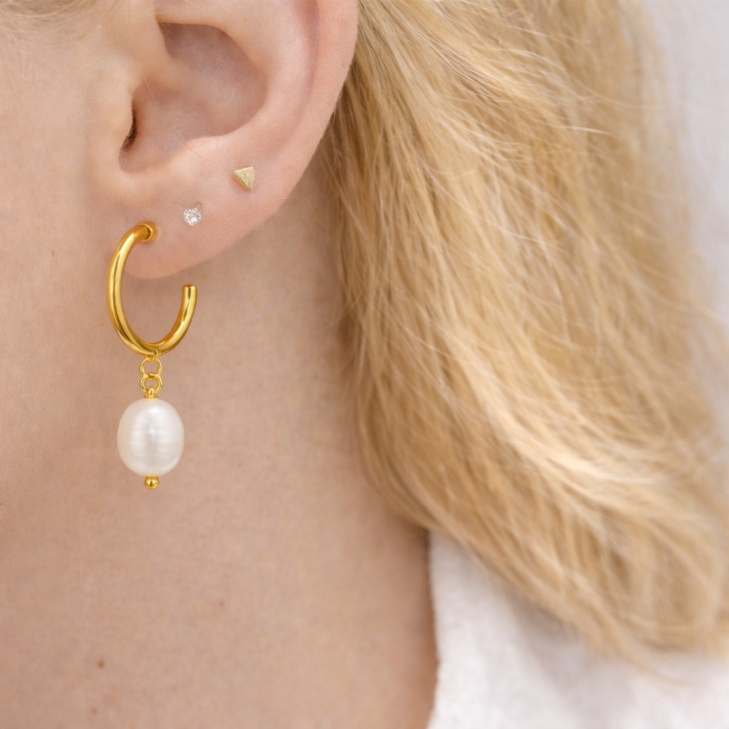 OCEANIA Pia gylltir eyrnalokkar