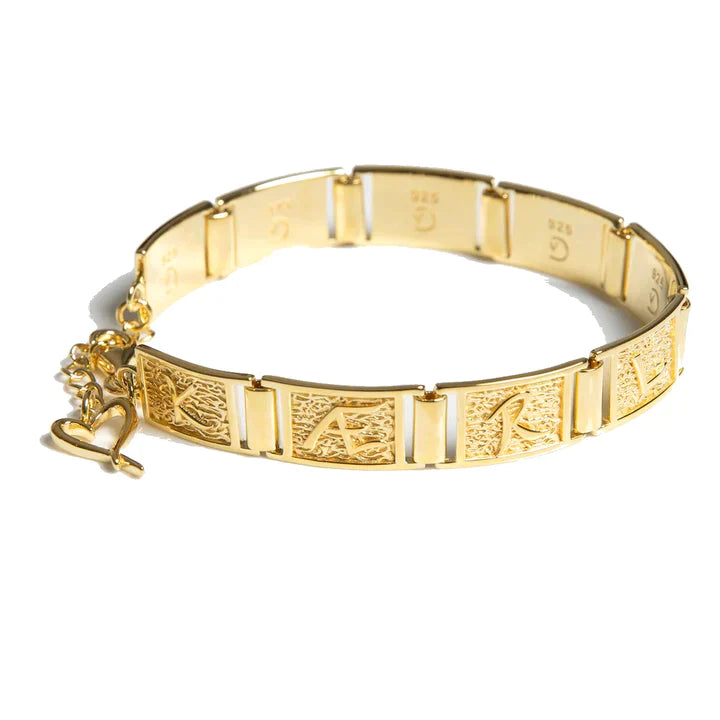 VERA DESIGN Kærleikur Gyllt armband hamrað