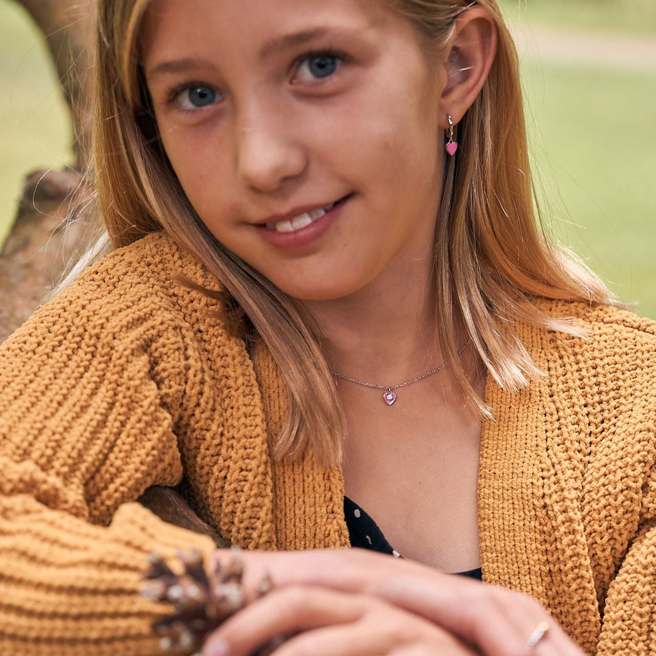 NOA Kids silfurhálsmen bleikt hjarta og zirkonia