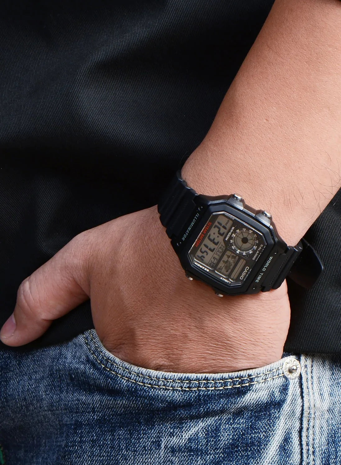 CASIO Timeless Collection AE-1200WH-1AVEF 'Casio Royale'