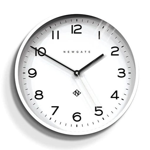 NEWGATE Number Three hvít veggklukka 37cm
