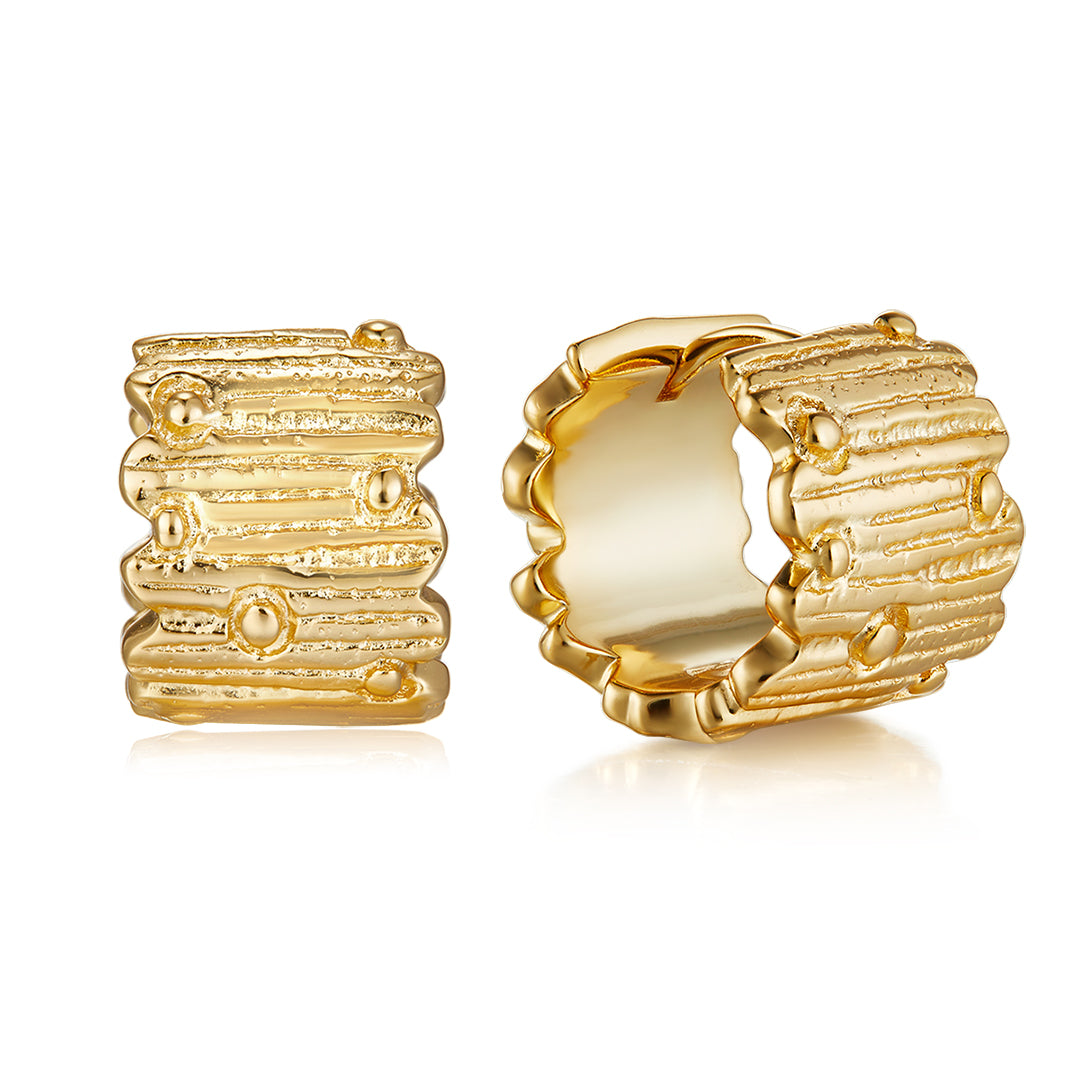 VERA DESIGN Stuðlaberg gylltir eyrnalokkar