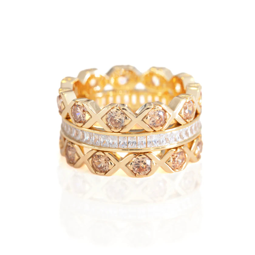 VERA DESIGN XO gylltur silfurhringur með kampavínslitum zirkonia