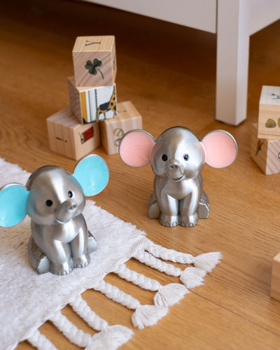 Sparibaukar og fígúrur