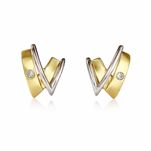 Gulleyrnalokkar 14kt með 0.03ct demöntum