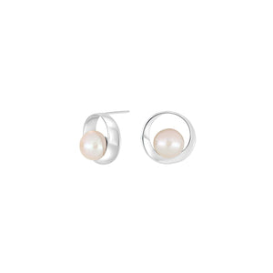 NORDAHL Pearl silfureyrnalokkar með ferskvatnsperlu ●090900
