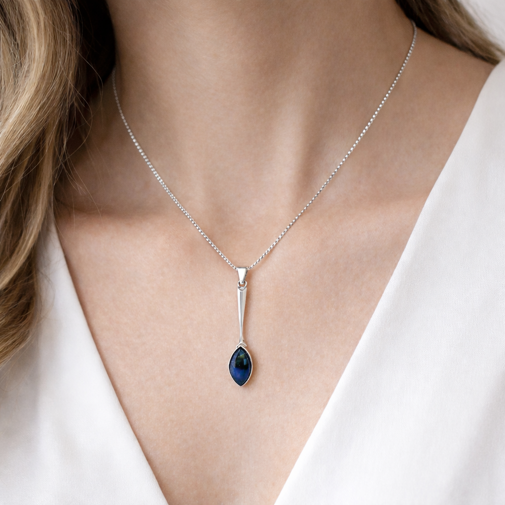 Silfurhálsmen með Spectrolit steini