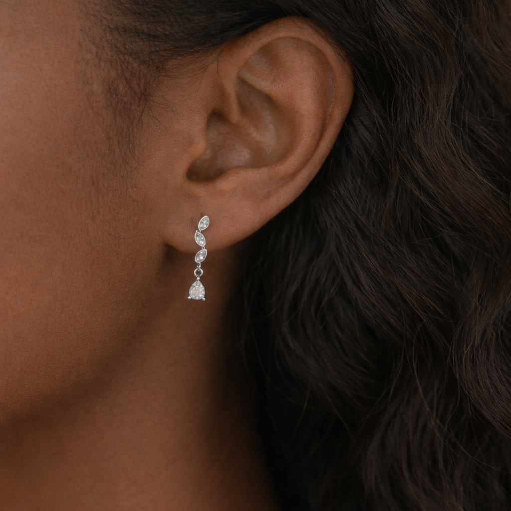 ASTORÍA Michelle silfureyrnalokkar með zirkonia