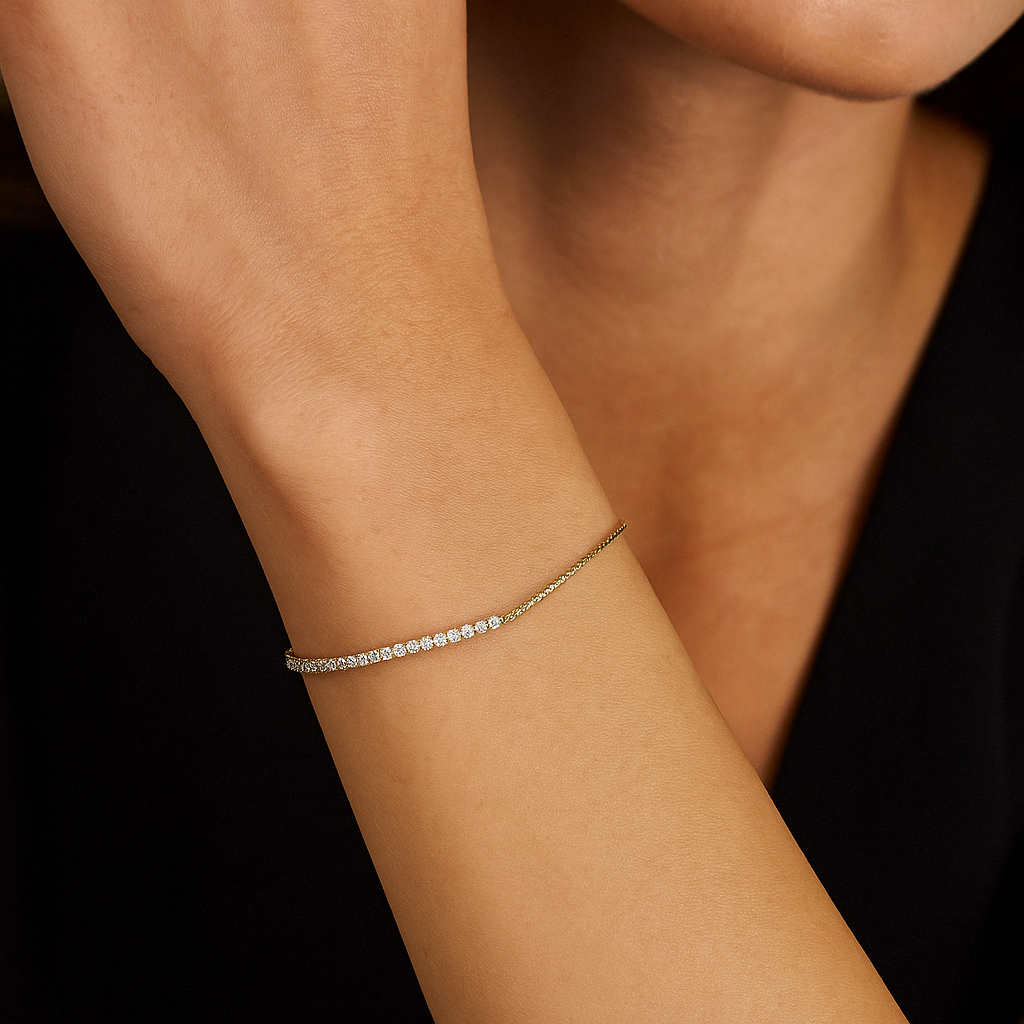 ASTORÍA Alana gyllt silfurarmband með zirkonia