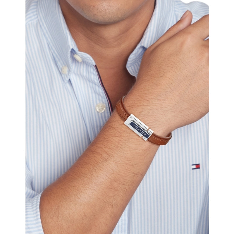 TOMMY HILFIGER brúnt leður herraarmband