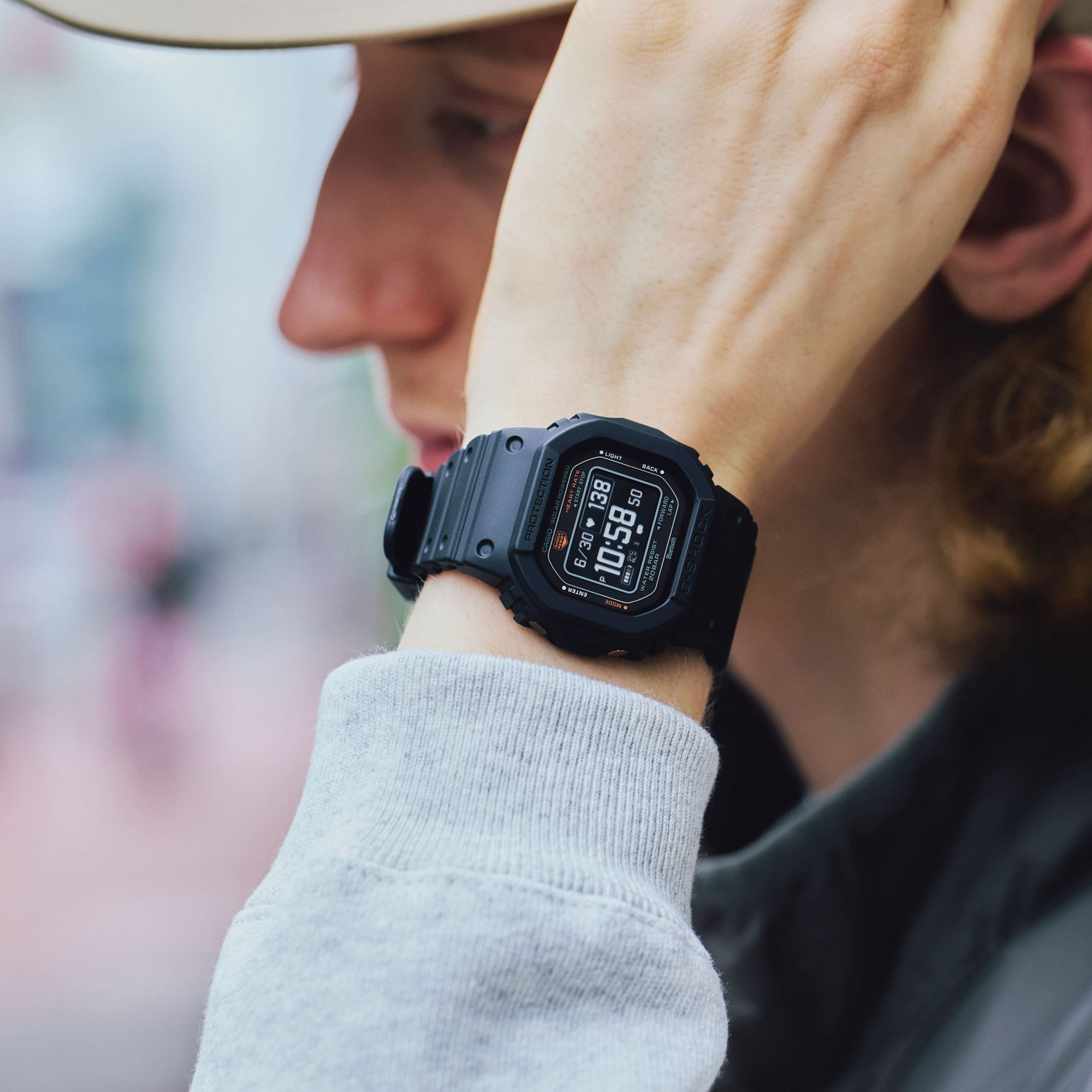 CASIO G-Shock G-Squad DW-H5600-1ER Snjallúr - Púlsmælir