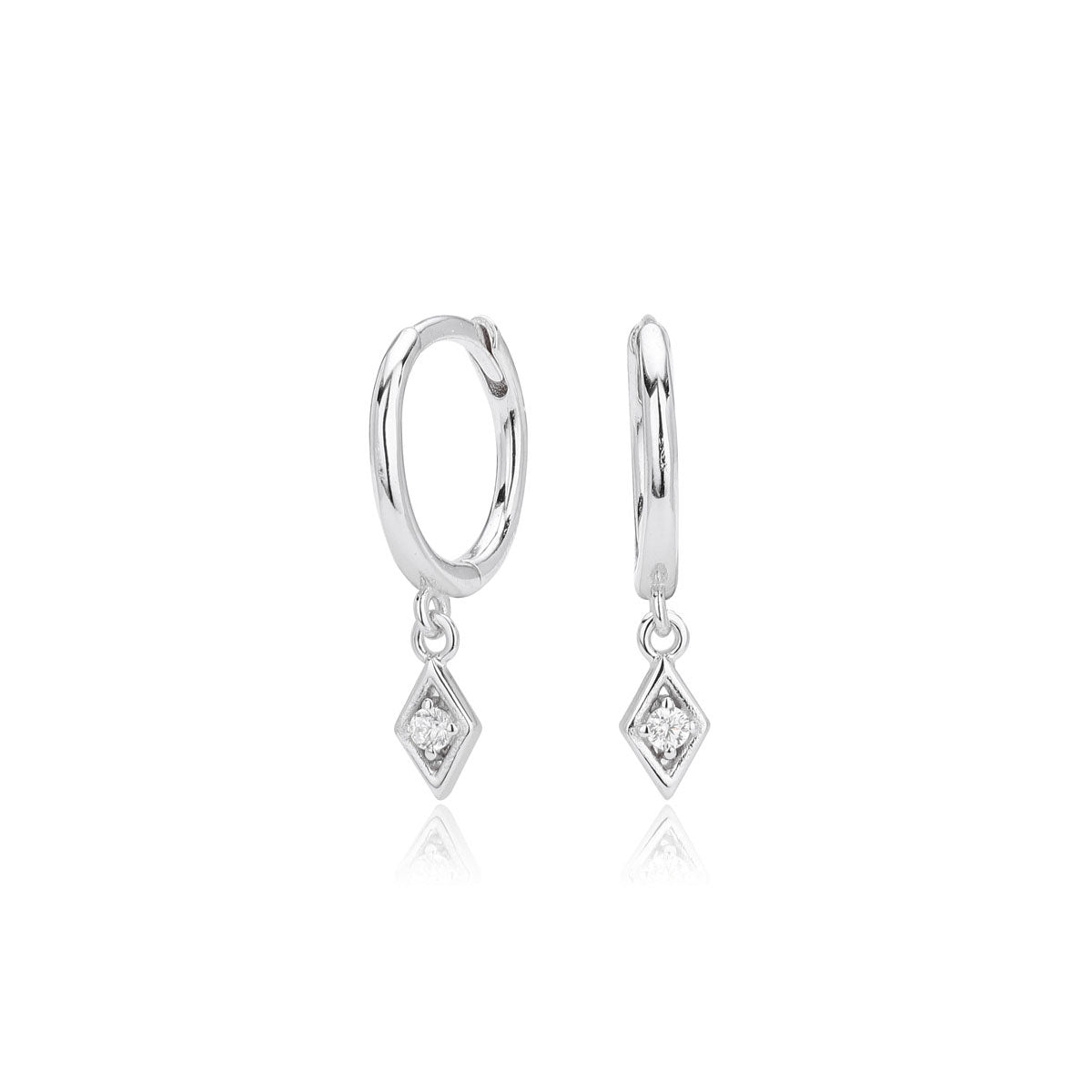 ASTORÍA Kimberly silfureyrnalokkar með zirkonia