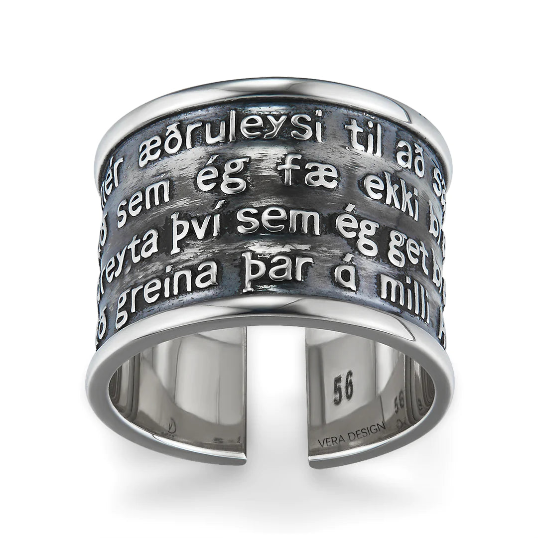 VERA DESIGN Serenity Oxyderaður hringur með æðruleysisbæn