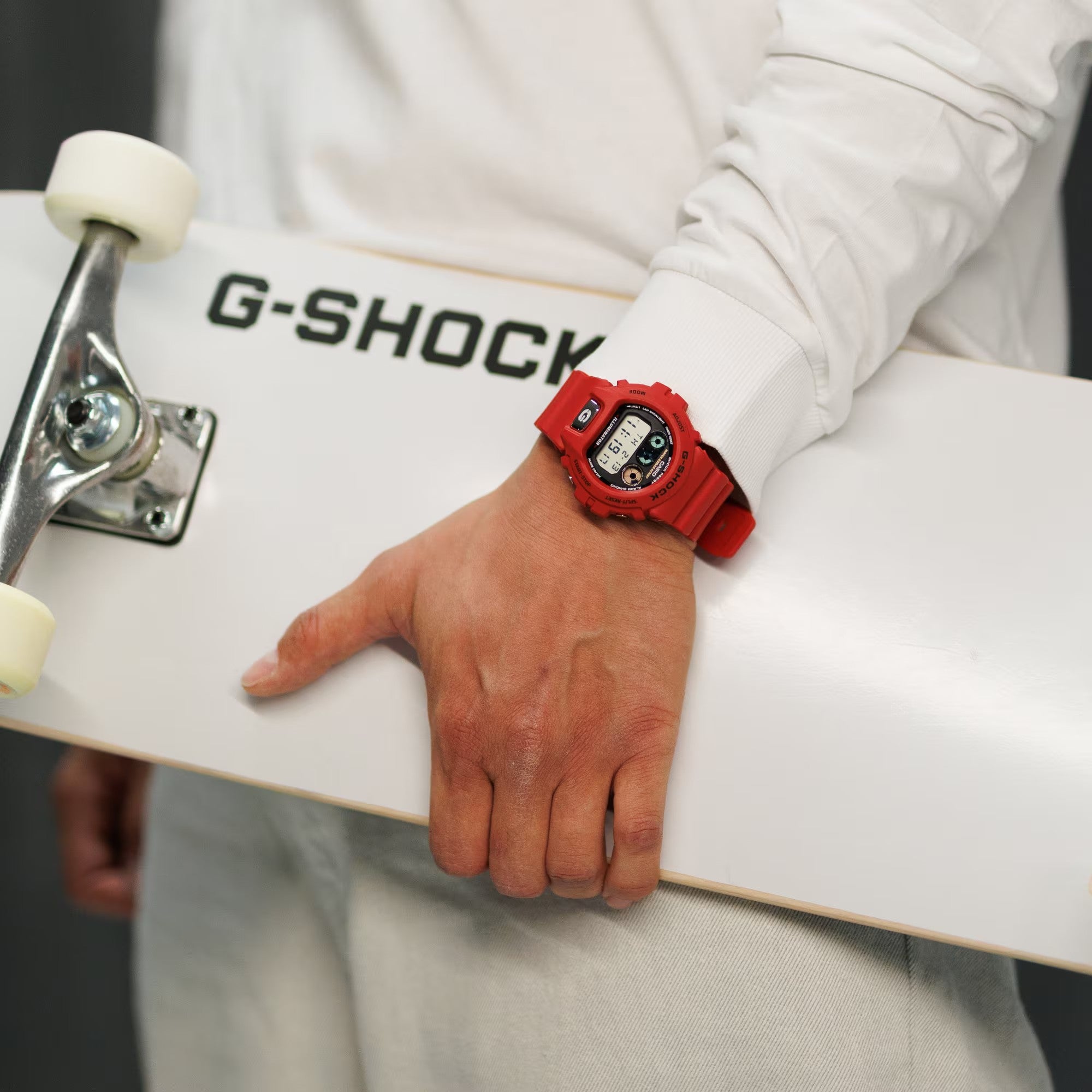 CASIO G-Shock DW-6900TR-4ER