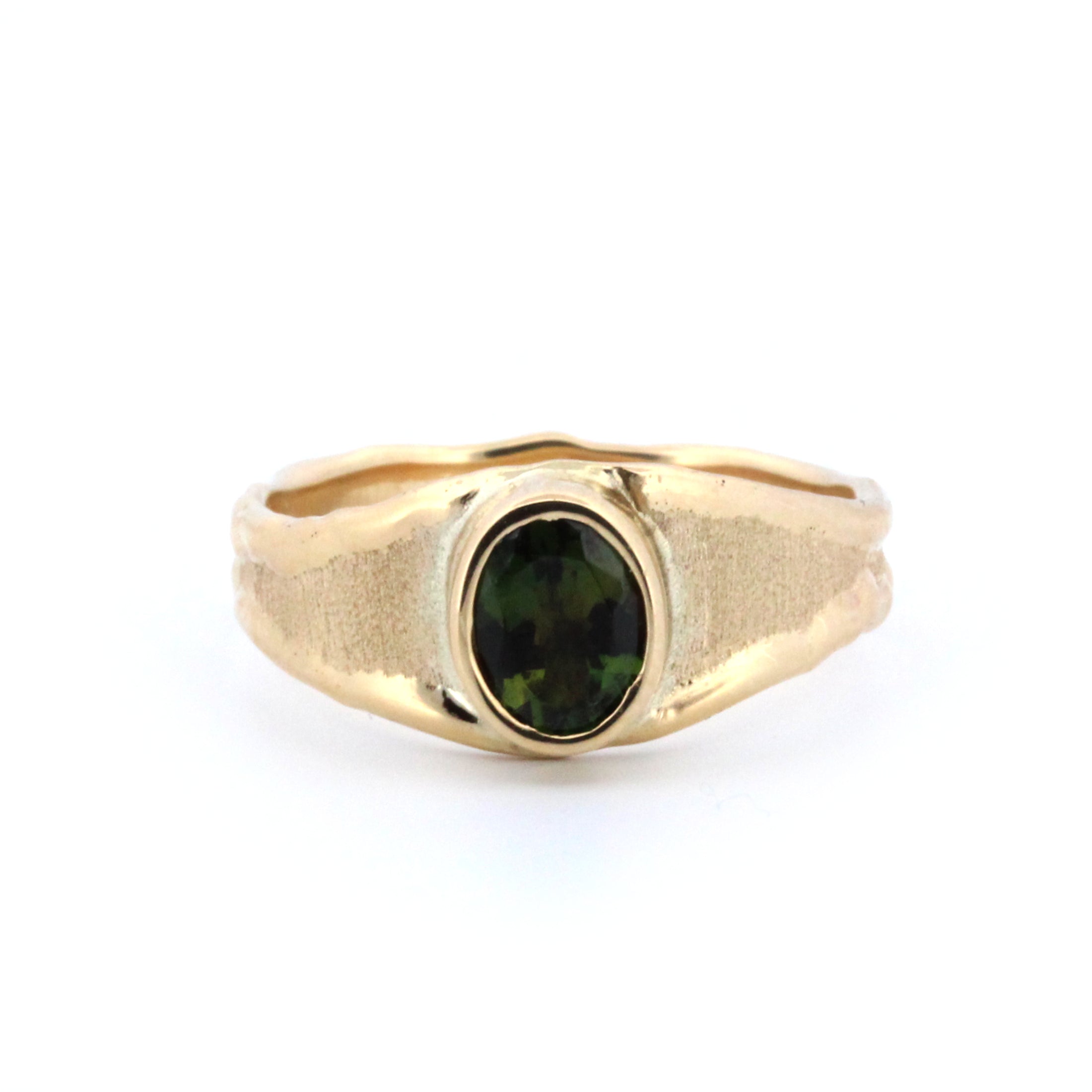 LAUPUR 14k eldmótaður gullhringur með tourmaline stein
