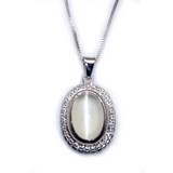 LAUPUR 14k Hvítagullshálsmen með 0.05ct demöntum og 4ct Mánasteins Tígrisauga