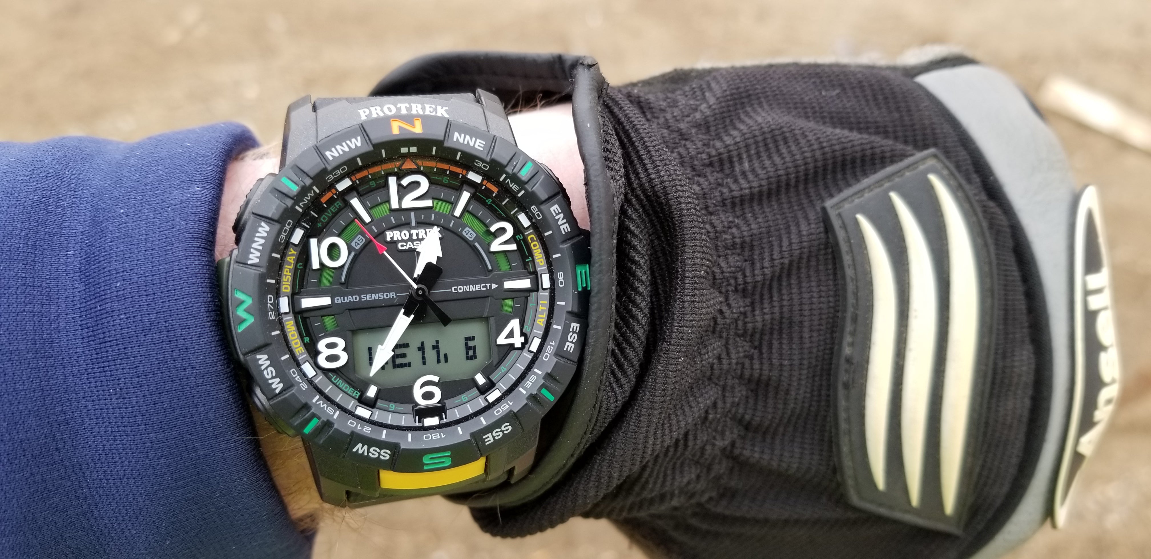 CASIO Pro Trek PRT-B50-1ER Snjallúr
