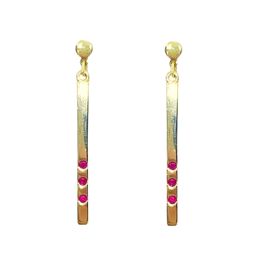 Gulleyrnalokkar 14k, rúbín
