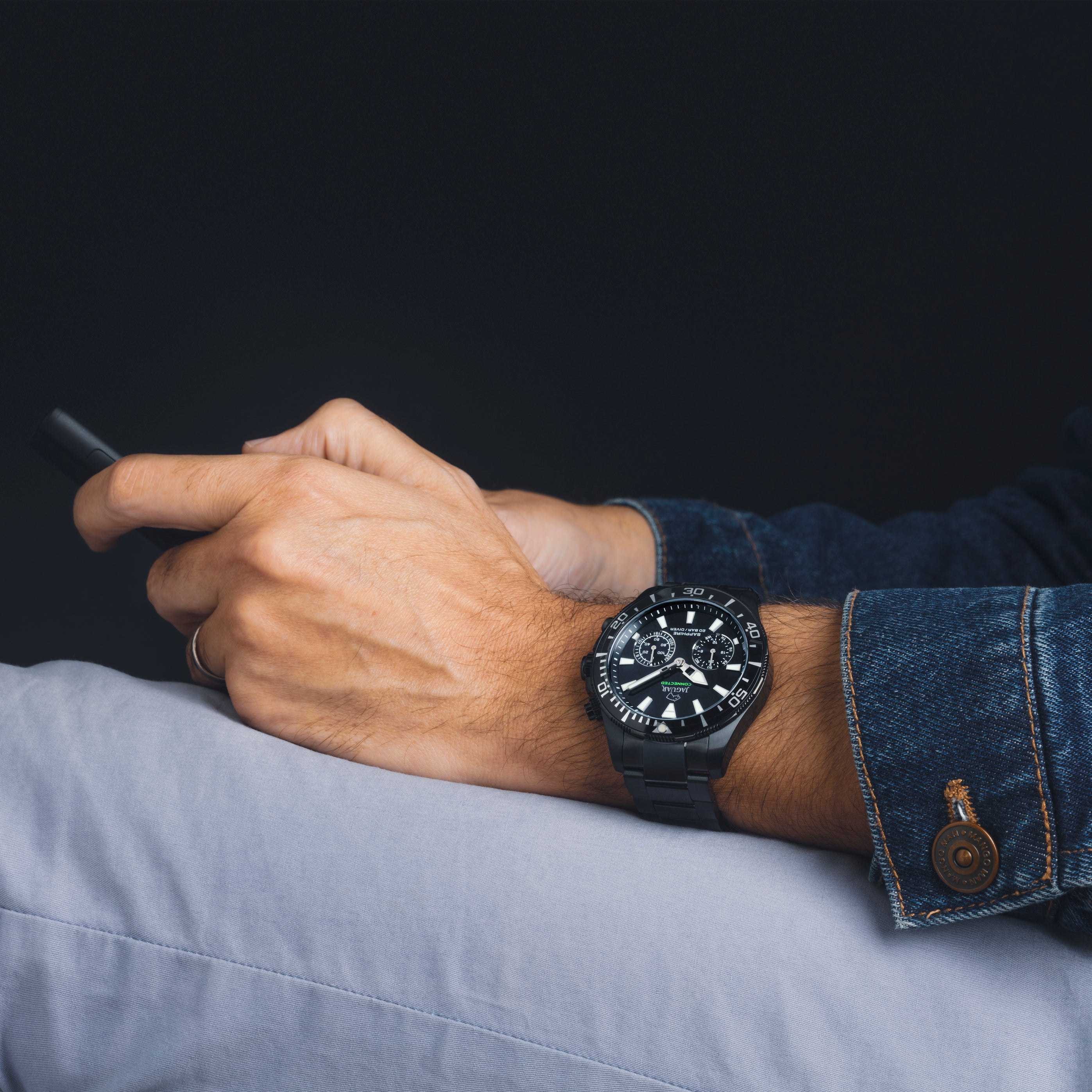 JAGUAR Connected Executive Diver 46mm